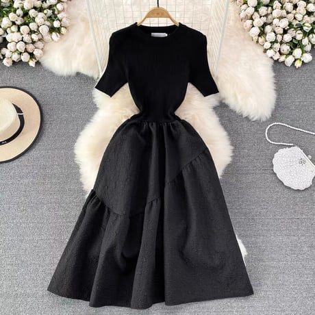 Switching black onepiece