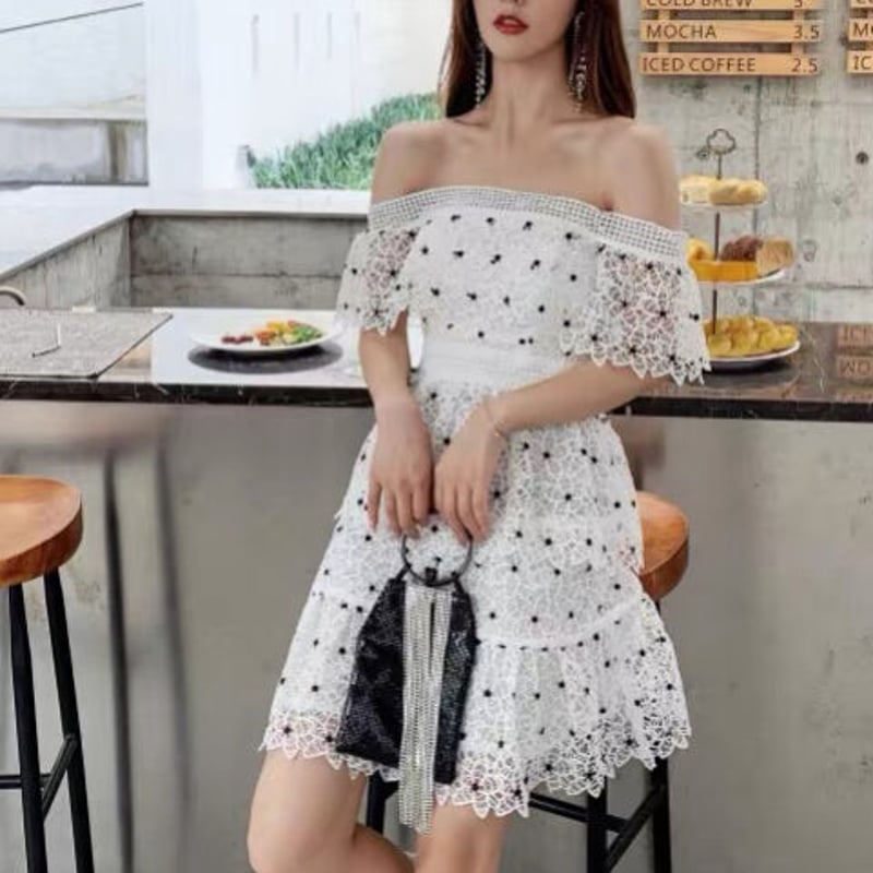 フラワーレースオフショルワンピース | BrillantSelect Store 