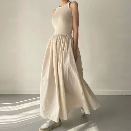 sleeveless onepiece