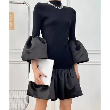flare sleeve onepiece