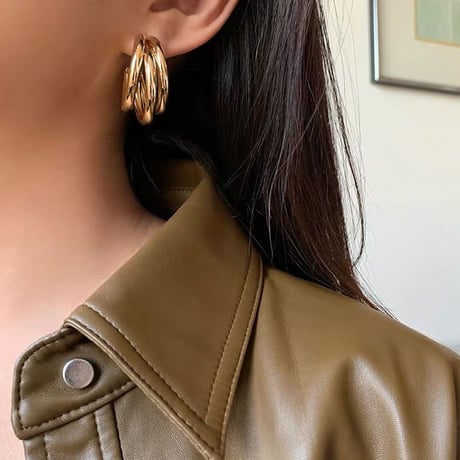 3連ピアス