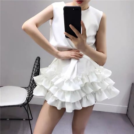 Hem frill onepiece