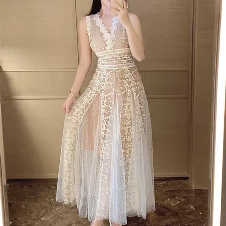 Sheer tulle sleeveless long dress