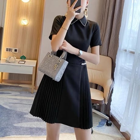 bijou collar side pleats onepiece