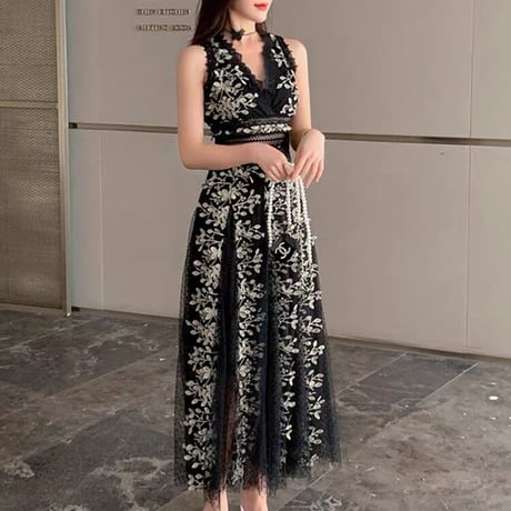 Sheer tulle sleeveless long dress