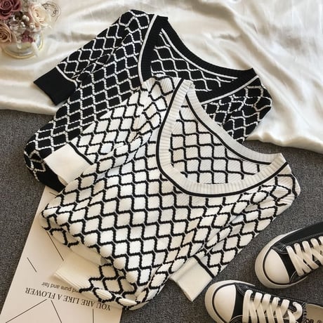 bi-color summer knit