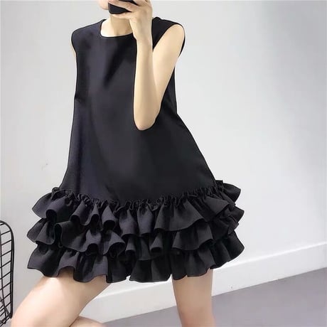 Hem frill onepiece