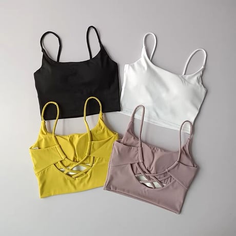 カップ付きキャミソール