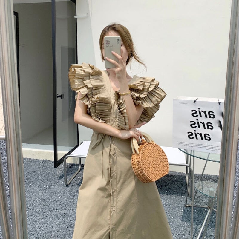 ASTRAET　定価3.5万円　ボリュームスリーブ サイドフリルワンピース　1 セール】ブロックレースボリュームスリーブスリットワンピース