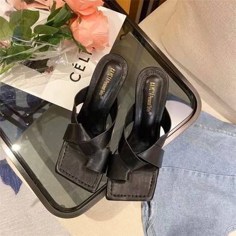 square sandal