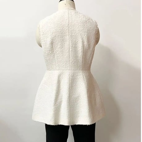 pearl button gilet