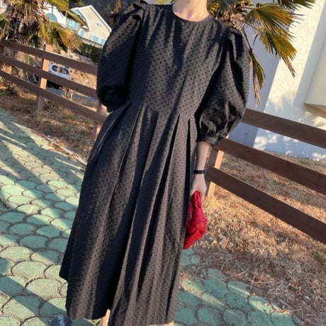 パフスリーブワンピース