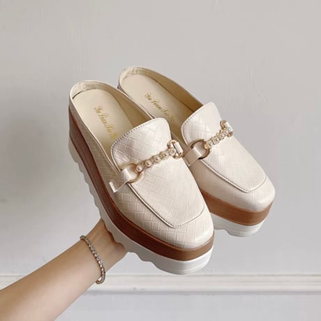 pearl chain platform summer loafer