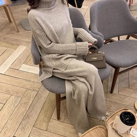 turtleneck  knit setup