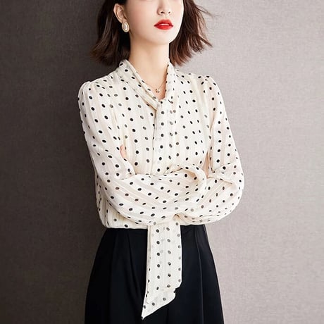 ribbon dot blouse