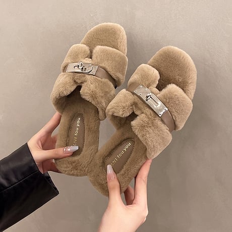buckle eco fur sandal