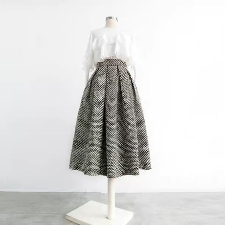 tweed skirt