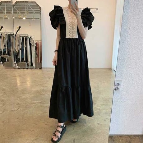 フロントレースフリルワンピース
