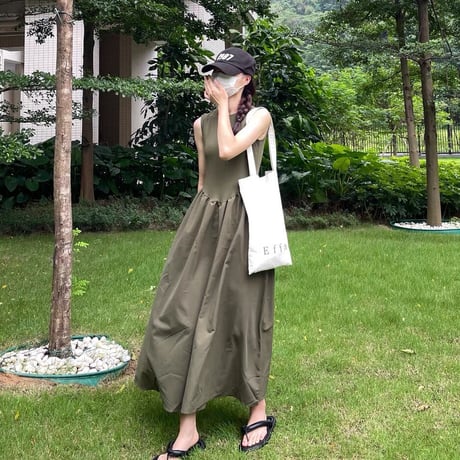 sleeveless onepiece