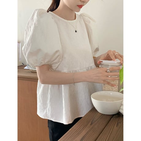 Back ribbon puff sleeve tops