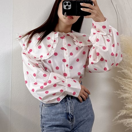 big collar dot blouse
