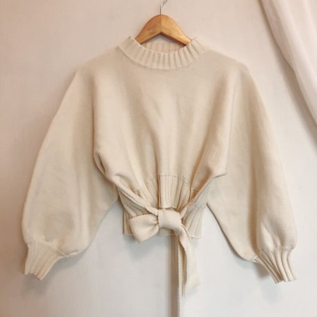 肩だしニット