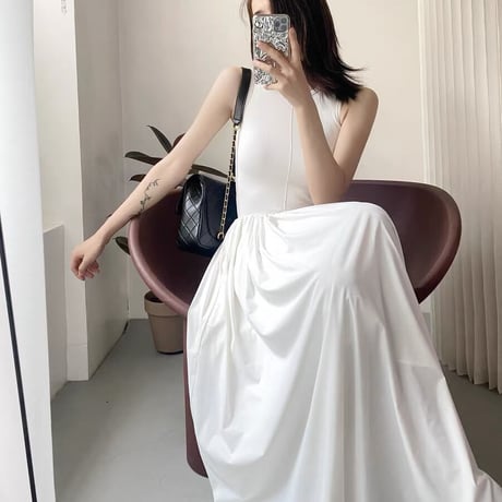 sleeveless onepiece
