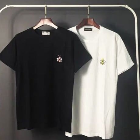 蜂さんワンポイントtシャツ