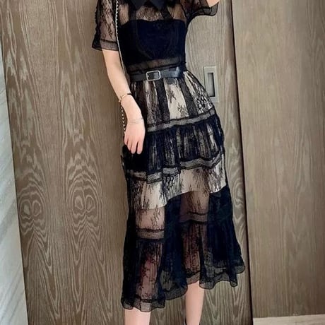 シースルーレースワンピース　半袖