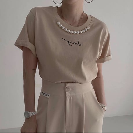neck pearl t-shirt