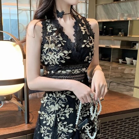 Sheer tulle sleeveless long dress