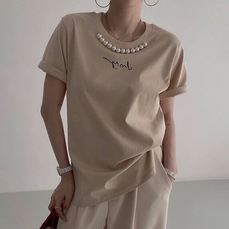 neck pearl t-shirt