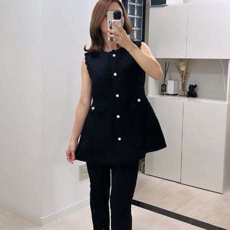 pearl button gilet