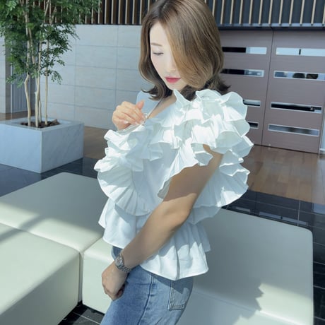 frill tops