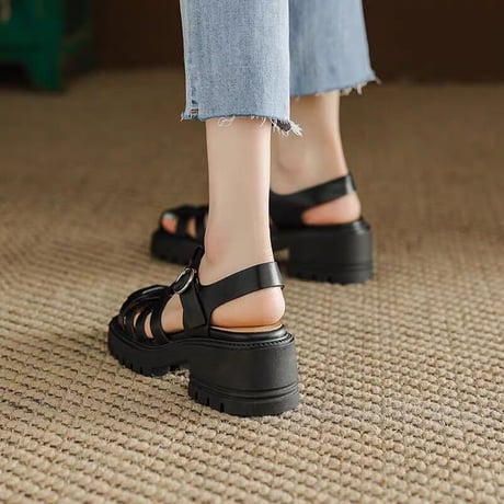 platform sandal