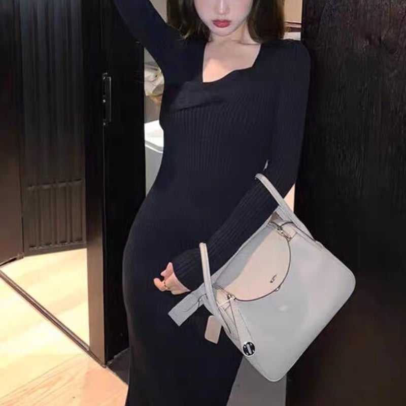 ★美品 PESERICO ペゼリコ カシミヤ混 ラメニットワンピース ☆美品 PESERICO ペゼリコ カシミヤ混 ラメニットワンピース