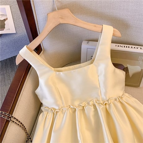 peplum tops