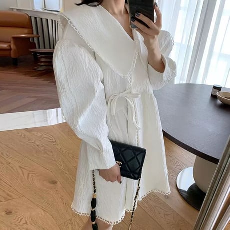 big collar onepiece