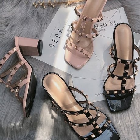 studs sandal