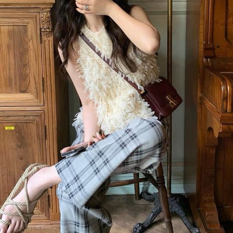 sleeveless feather tops