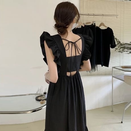Shoulder frill onepiece