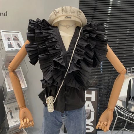 frill tops