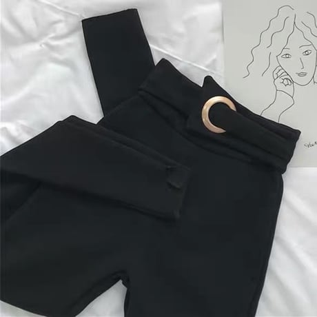 ウエストベルトブラックパンツ