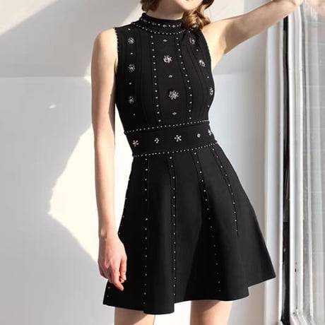 sleeveless bijou onepiece