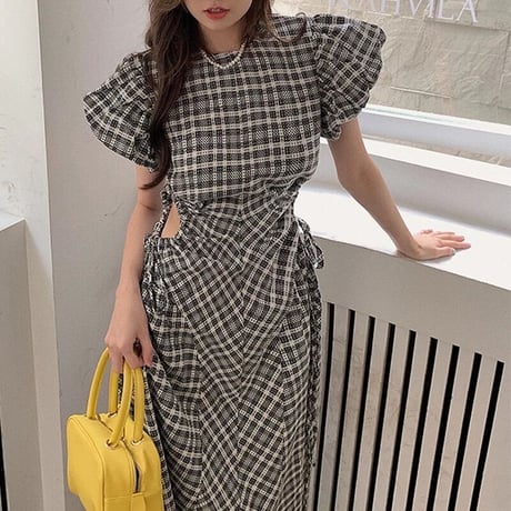 check puff sleeve onepiece