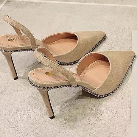 Studs line ankle strap pumps