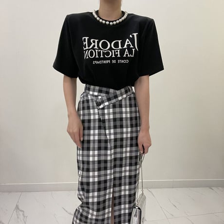 neck pearl t-shirt