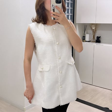 pearl button gilet