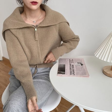 big collar knit