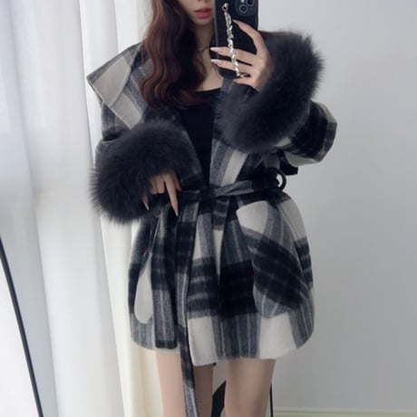 sleeve fox fur check coat